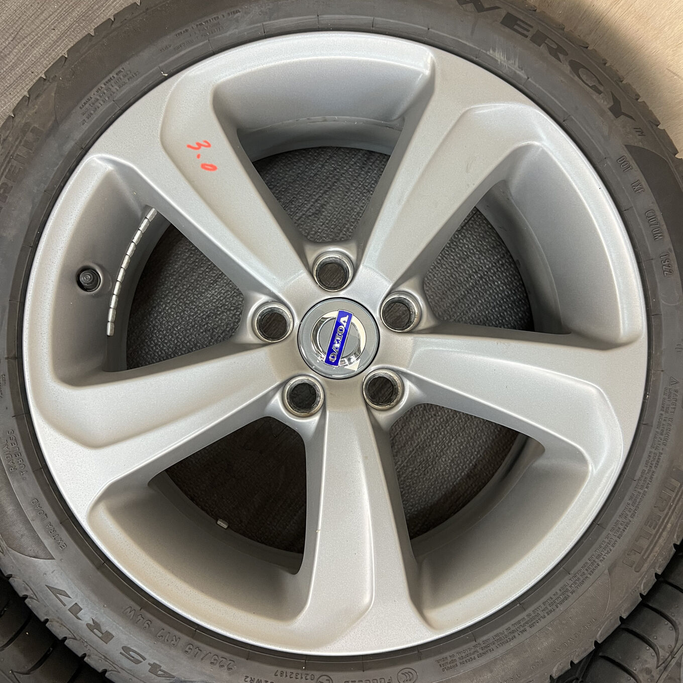 V40 R17 7.5J ET52.5 5x108, фото 3
