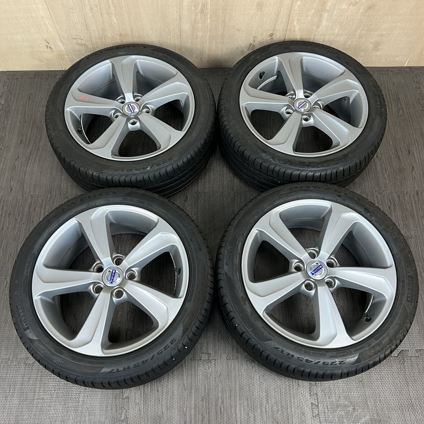 V40 R17 7.5J ET52.5 5x108, фото 5