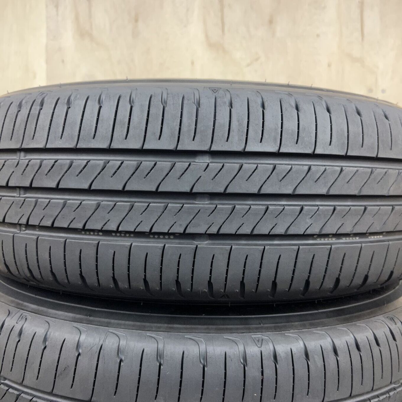 185/70 R14 Dunlop ENASAVE EC205 — 18 700 ¥/комплект