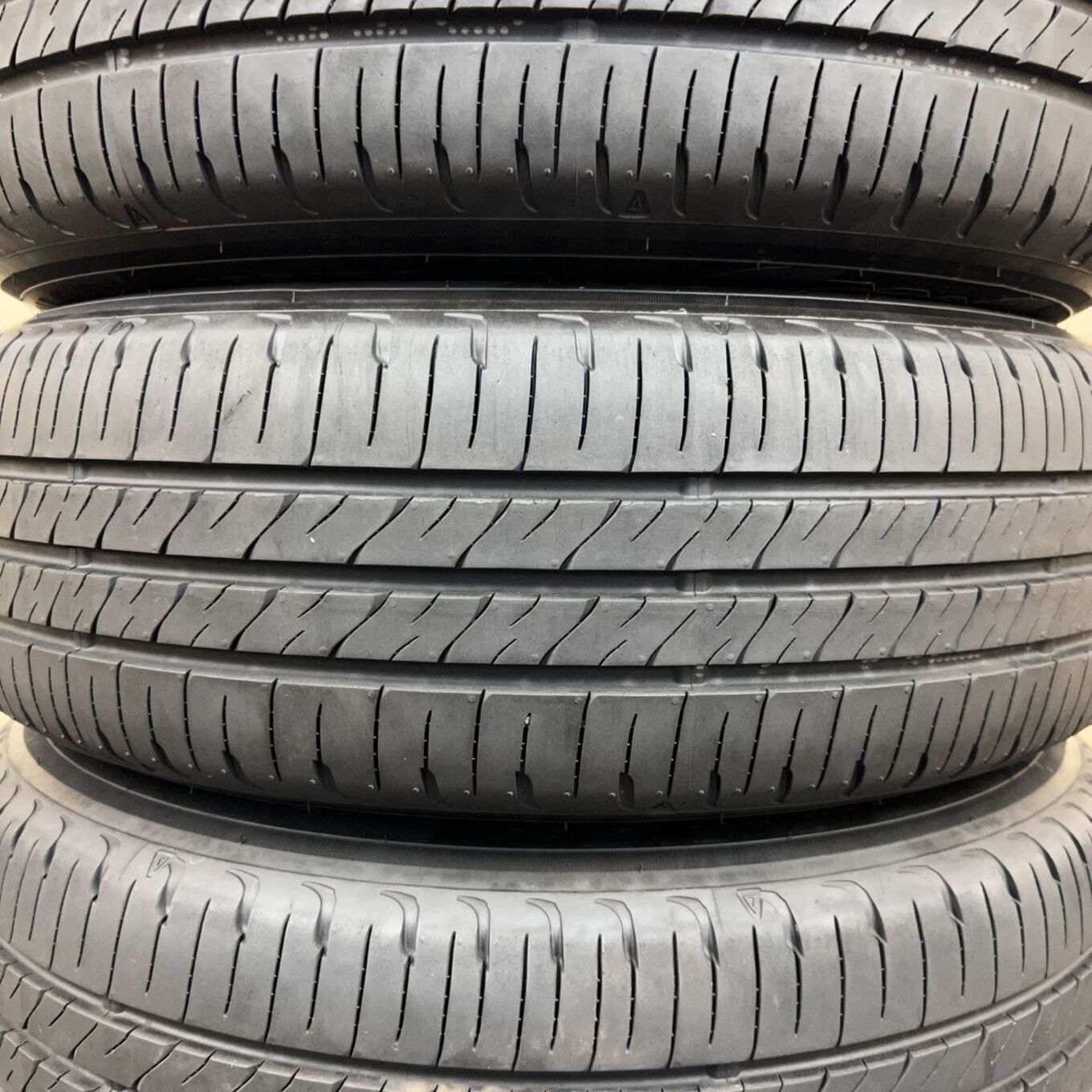 Dunlop ENASAVE EC205 185/70 R14, фото 2