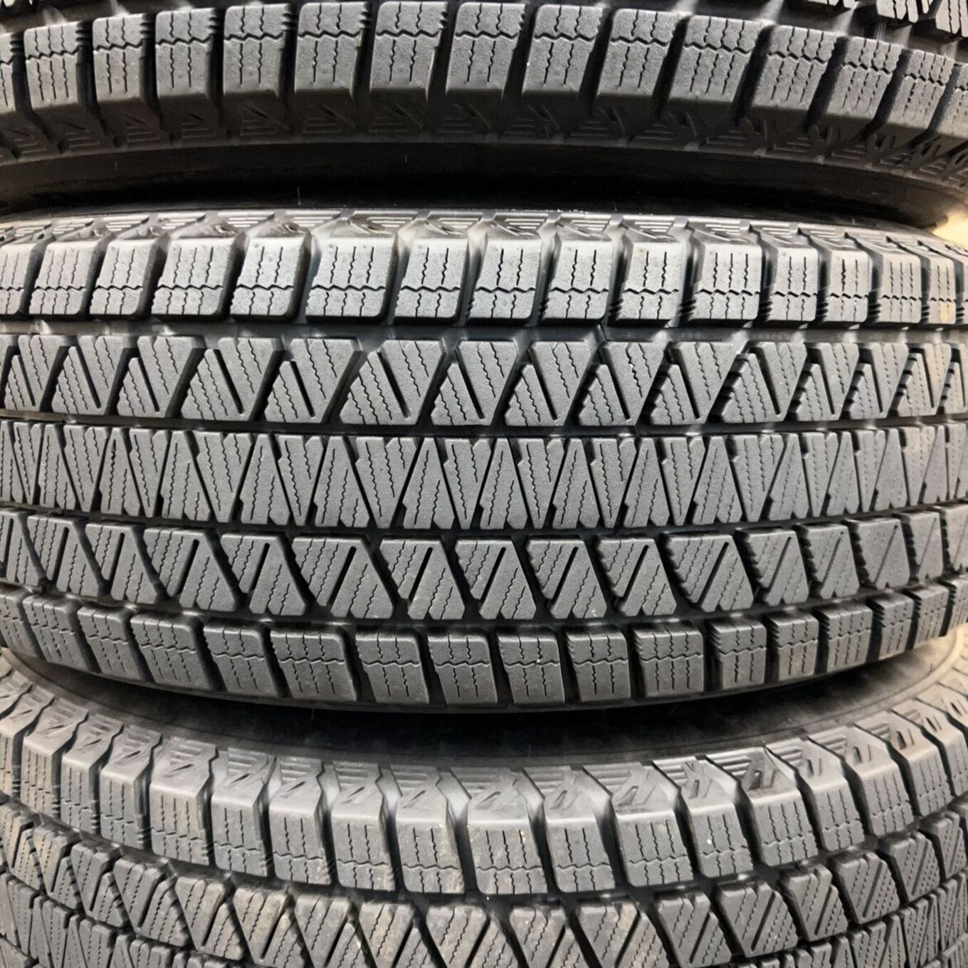 Bridgestone BLIZZAK DM-V3 215/70 R16, фото 3