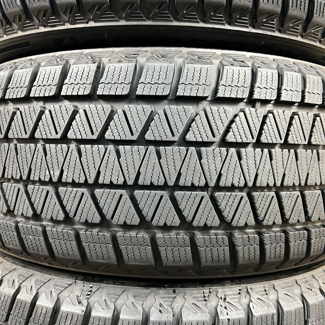 Bridgestone BLIZZAK DM-V3 235/55 R19, фото 2