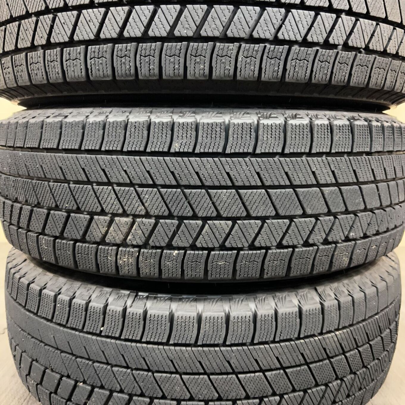 Bridgestone BLIZZAK VRX3 185/65 R15, фото 3