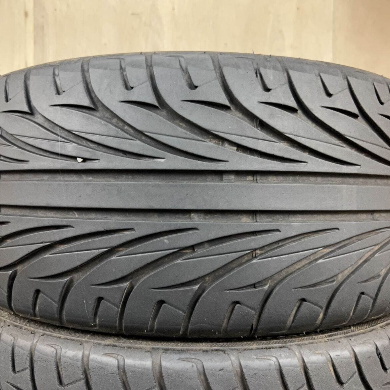 245/35 R20 Kenda KR20A KAISER — 17 000 ¥/комплект