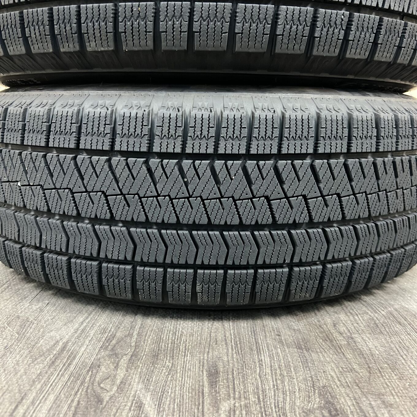 Bridgestone BLIZZAK VRX2 215/60 R16, фото 4