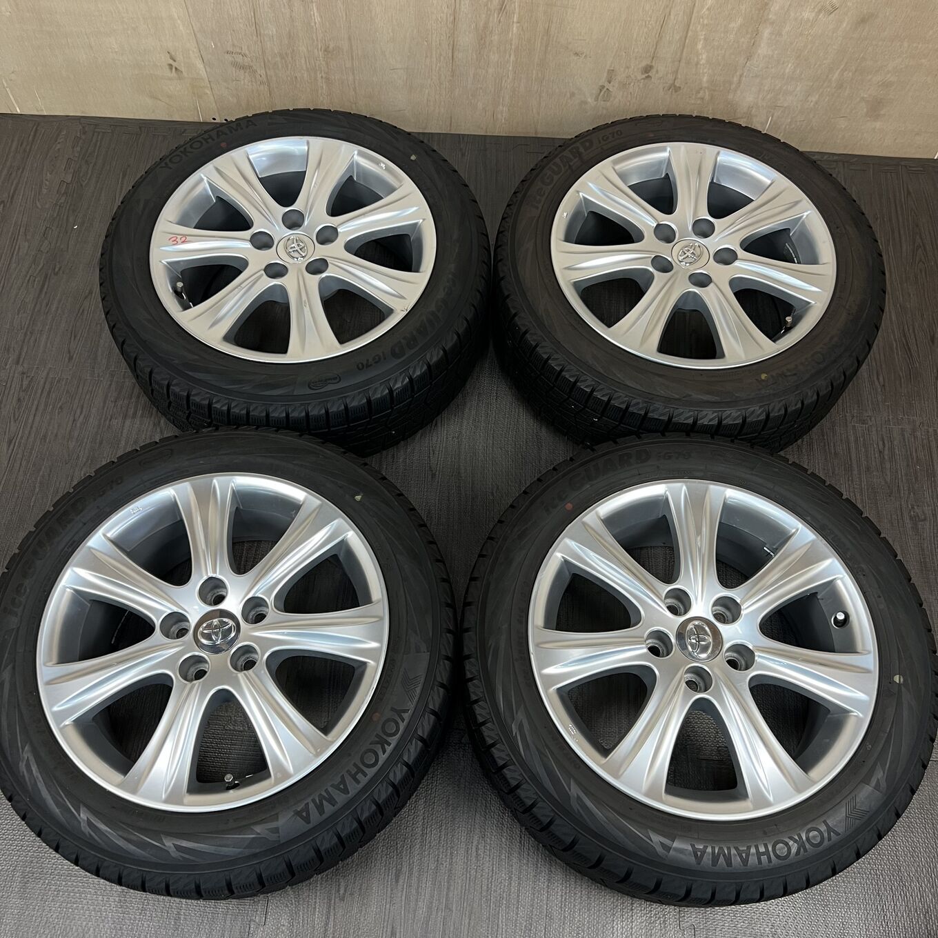 Toyo ICE GUARD IG70 R17 7.5J ET39 5x114.3, фото 5