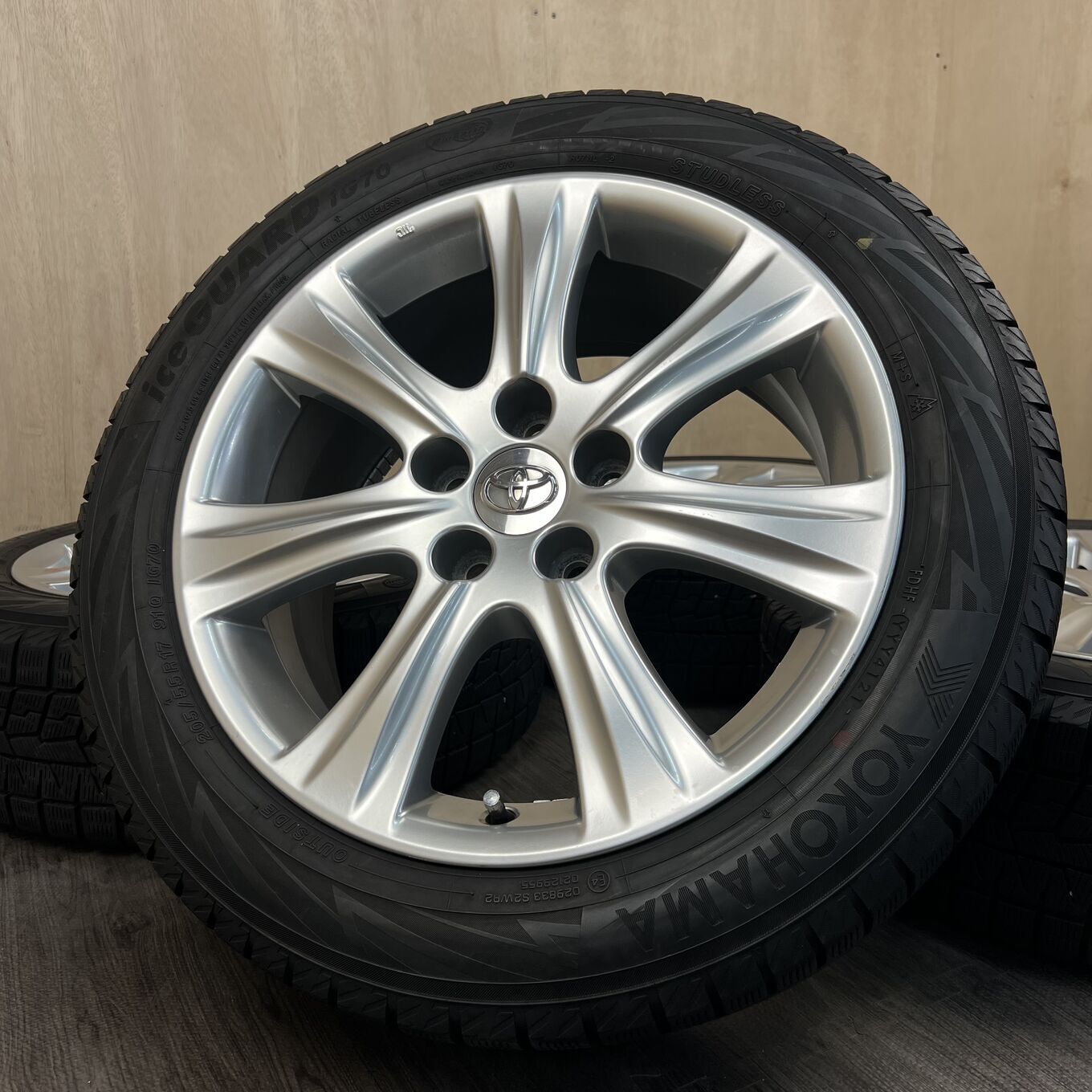 Toyo ICE GUARD IG70 R17 7.5J ET39 5x114.3, фото 6