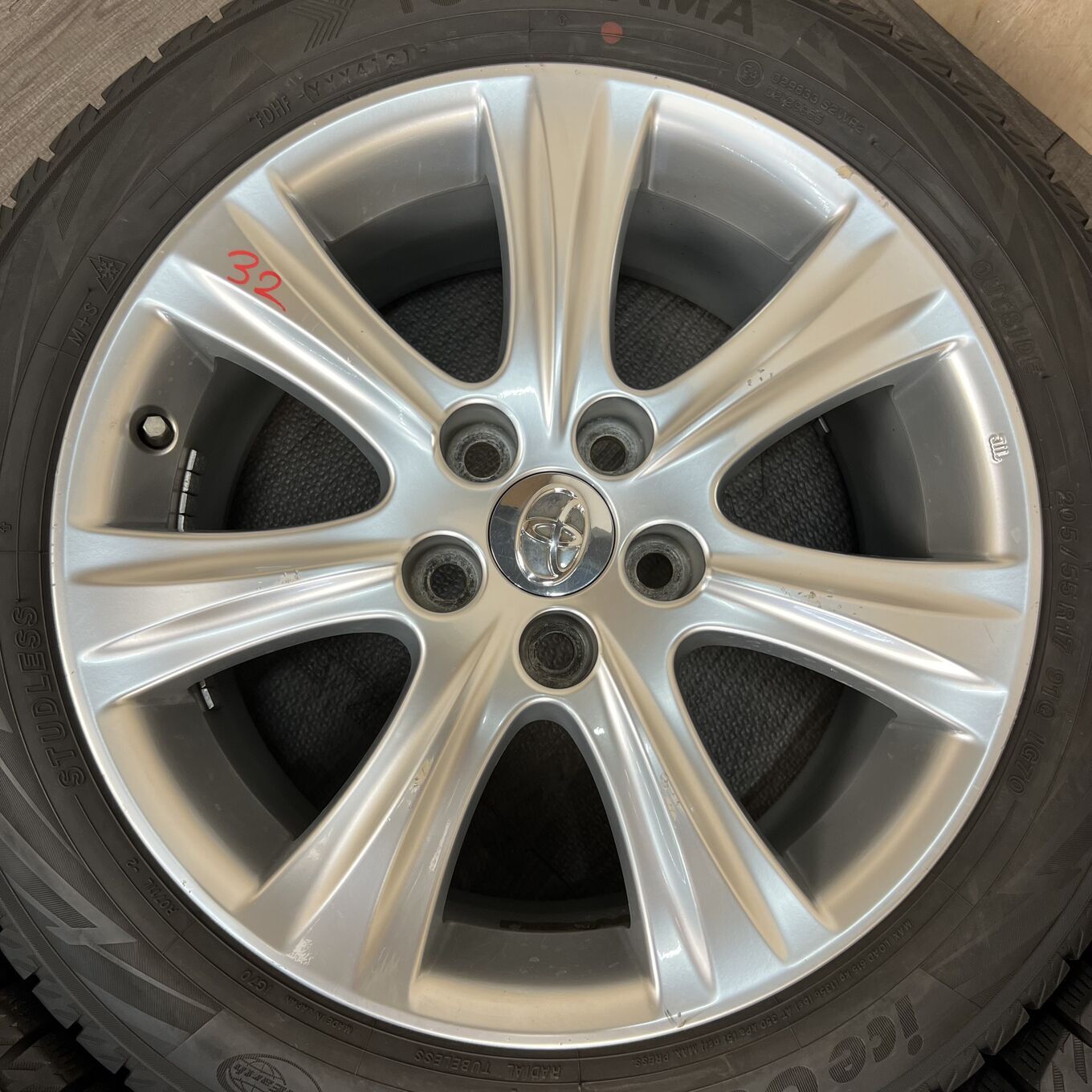Yokohama ICE GUARD IG70 205/55 R17, фото 4