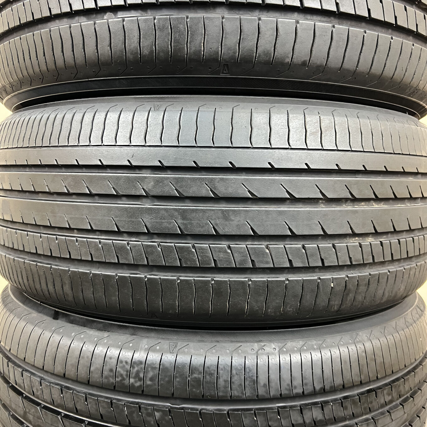 Yokohama ADVAN DB V553 215/50 R17, фото 2