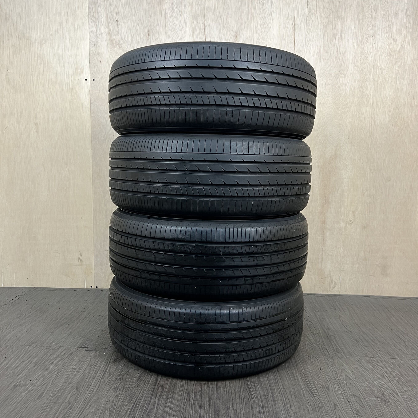 Yokohama ADVAN DB V553 215/50 R17, фото 5