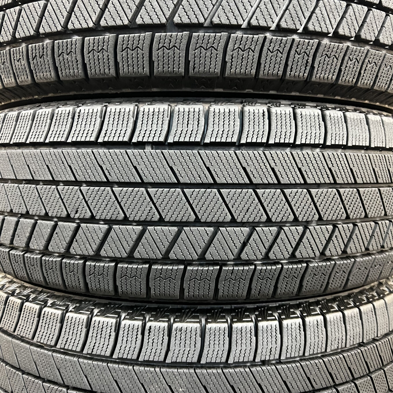 Bridgestone BLIZZAK VRX3 195/65 R15, фото 2