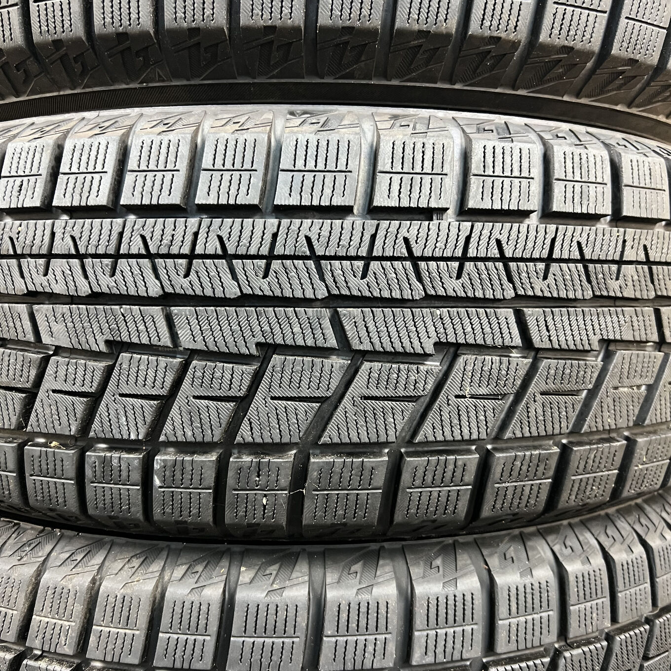 Yokohama ICE GUARD IG60 215/60 R17, фото 2