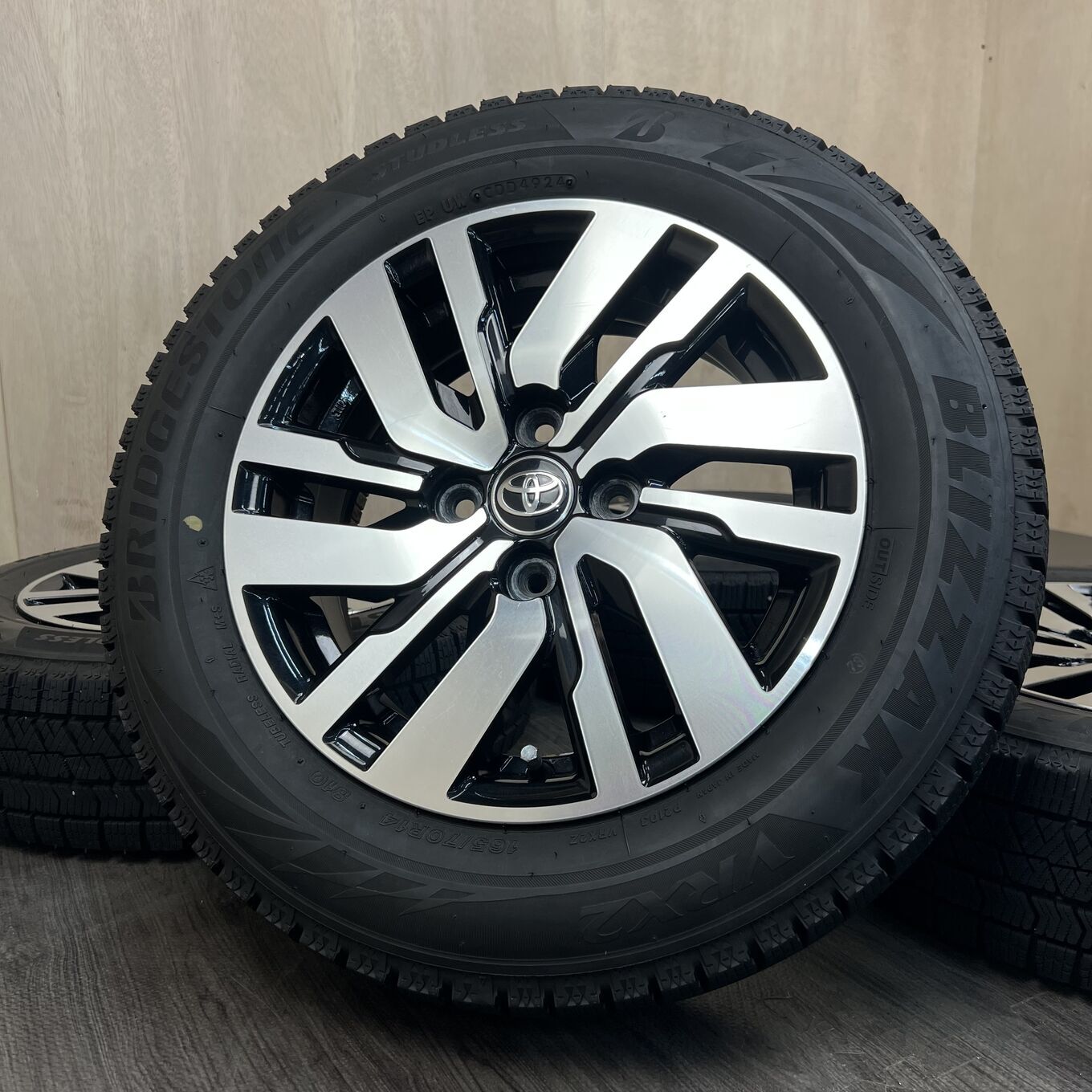 Toyo TANK; ROOMY R14 5J ET35 4x100, фото 6