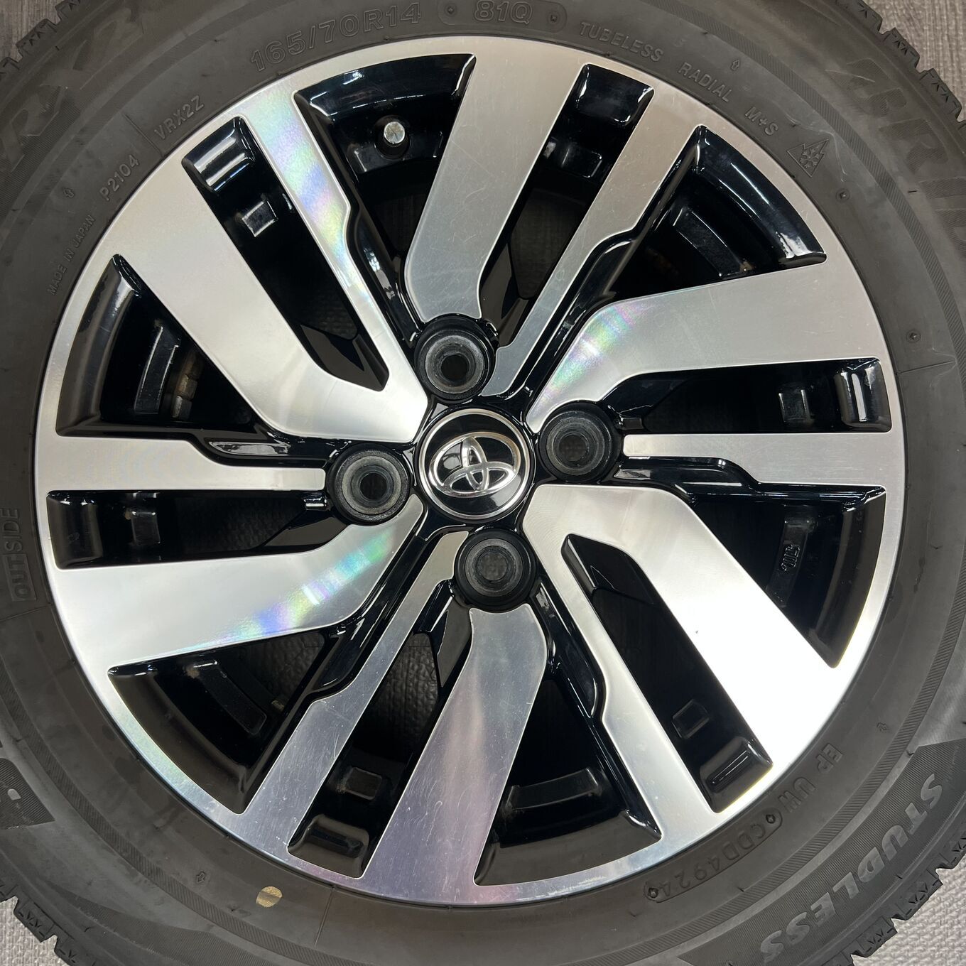 Bridgestone TANK; ROOMY 165/70 R14, фото 3