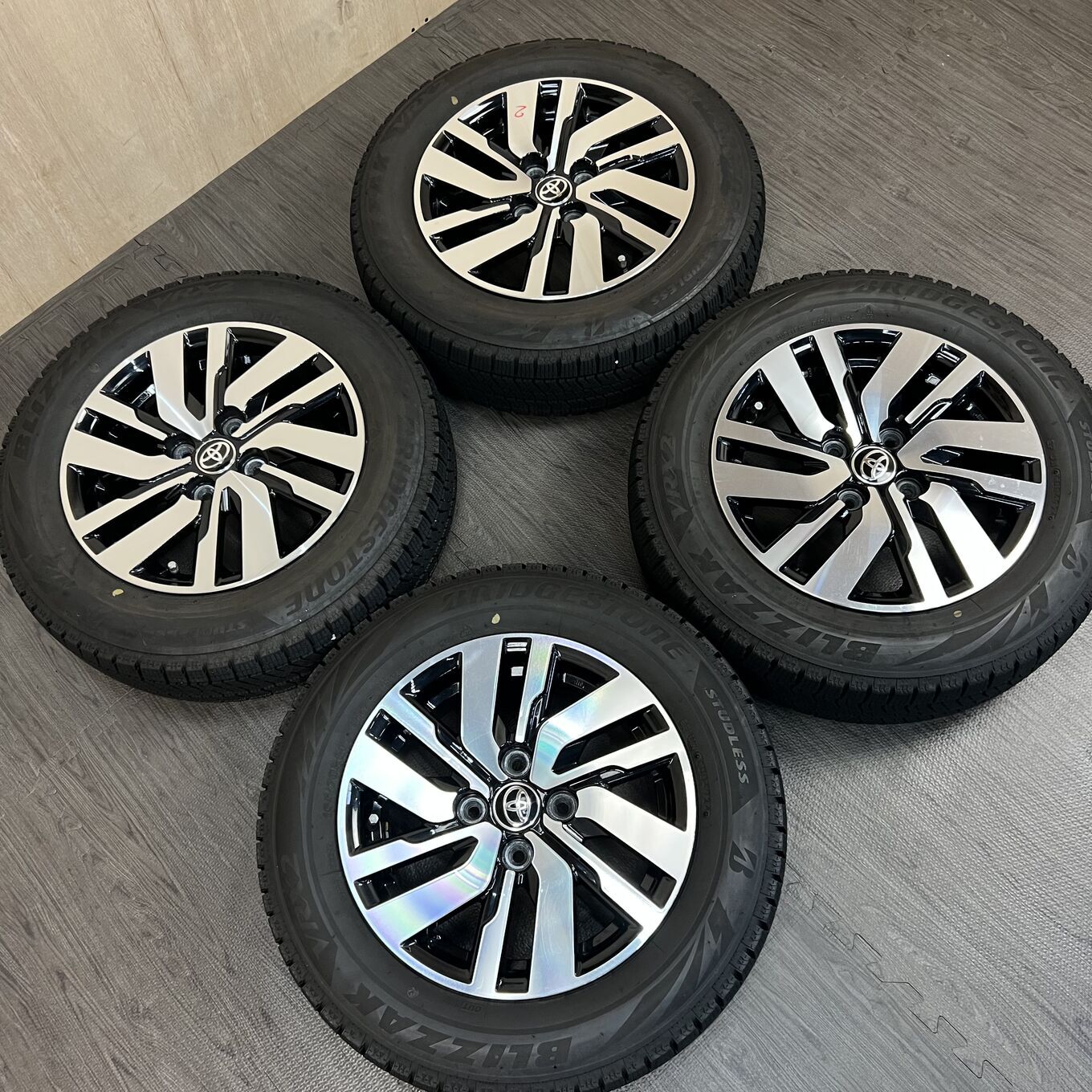Bridgestone TANK; ROOMY 165/70 R14, фото 6