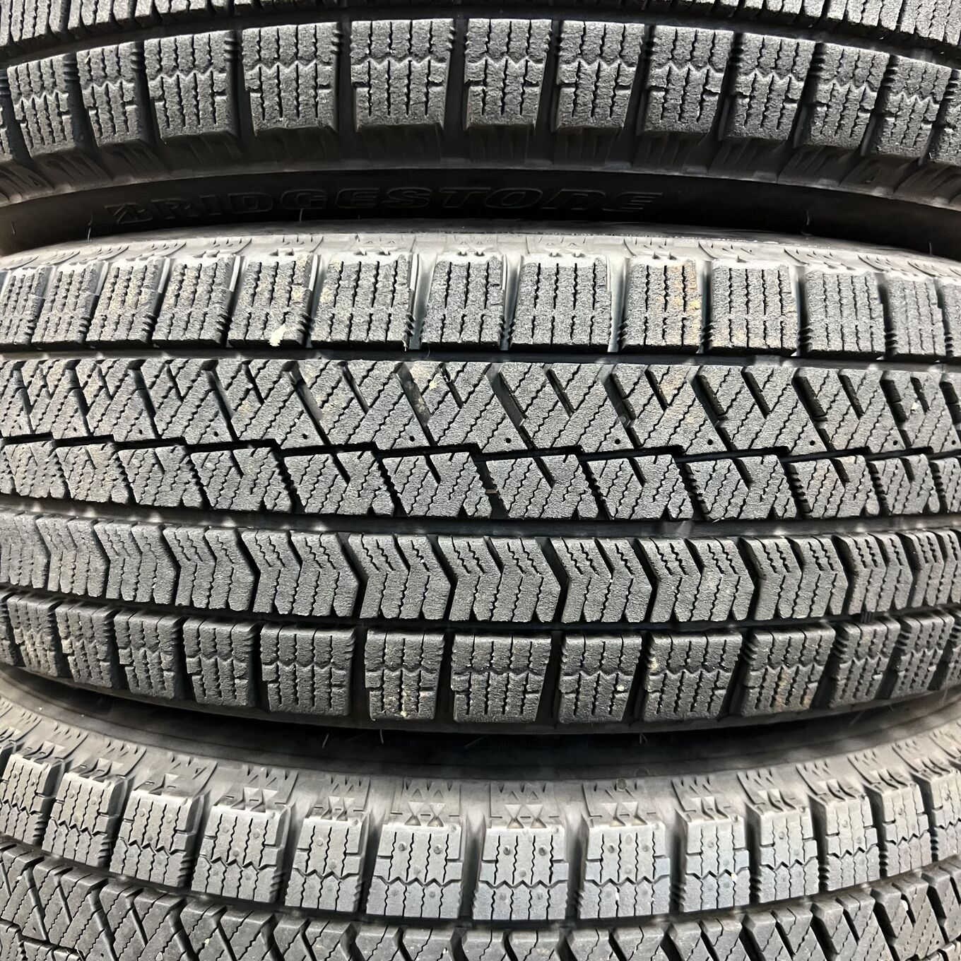 Bridgestone BLIZZAK VRX2 165/70 R14, фото 2