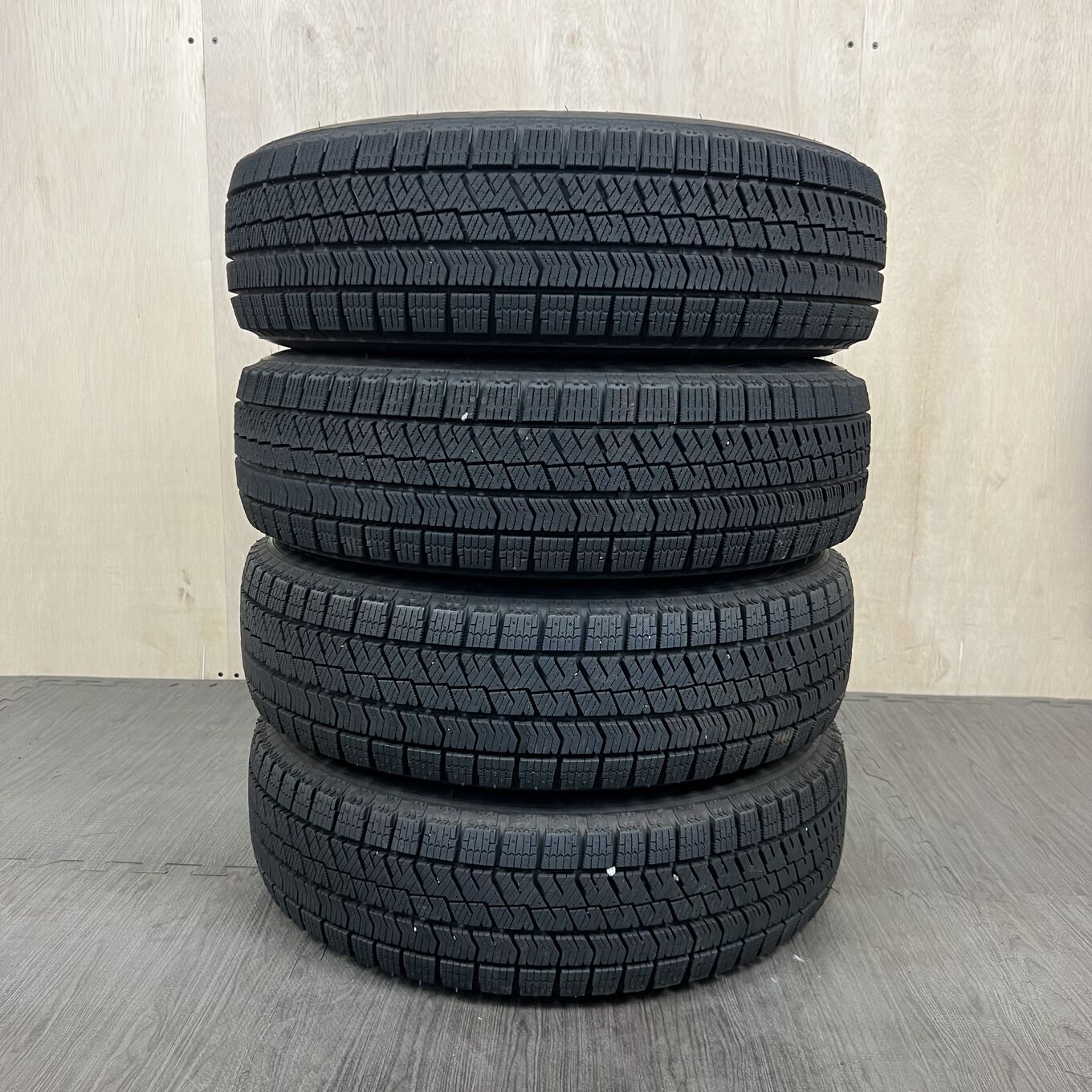 Bridgestone BLIZZAK VRX2 165/70 R14, фото 5