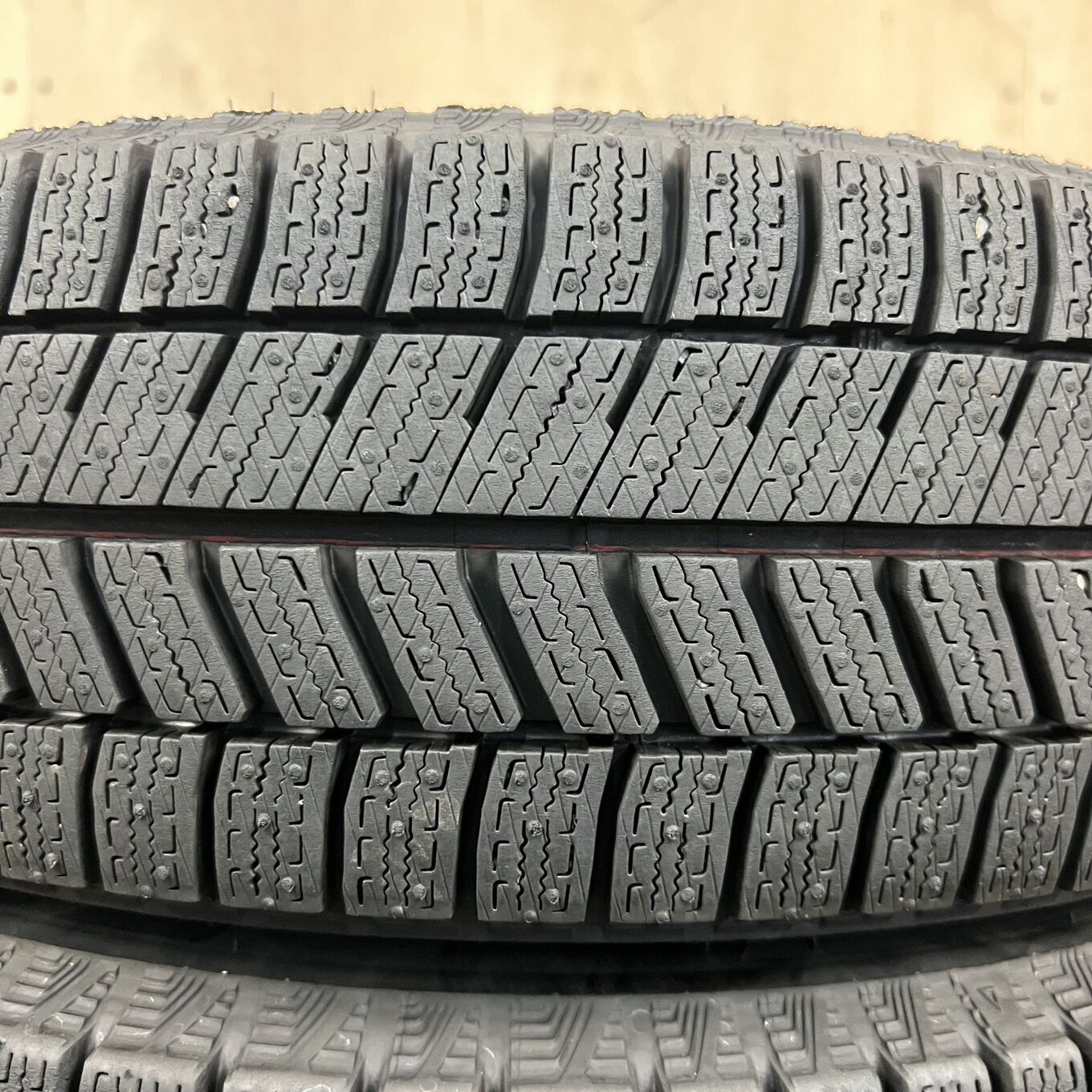 155/65 R14 Bridgestone BLIZZAK WZ-1 — 25 500 ¥/комплект