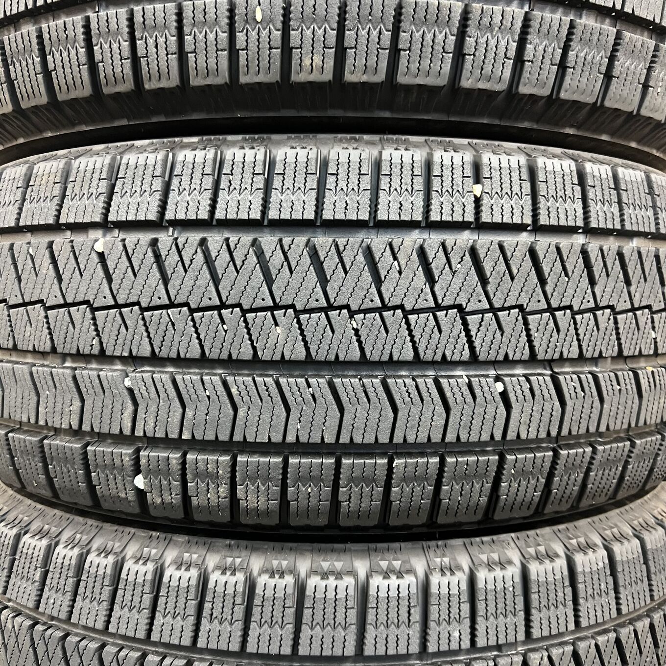 Bridgestone BLIZZAK VRX2 205/55 R16, фото 2