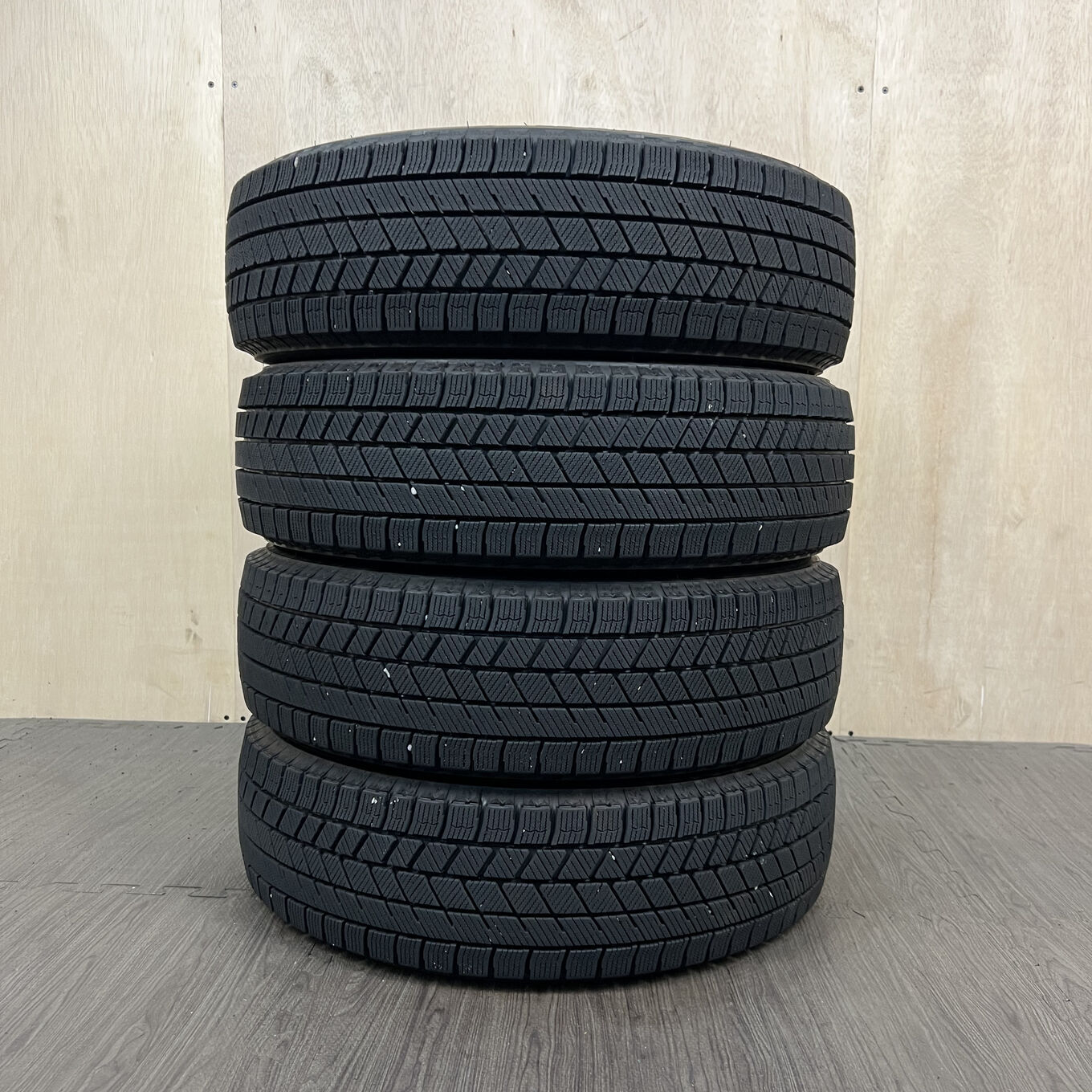Bridgestone BLIZZAK VRX3 165/65 R15, фото 5