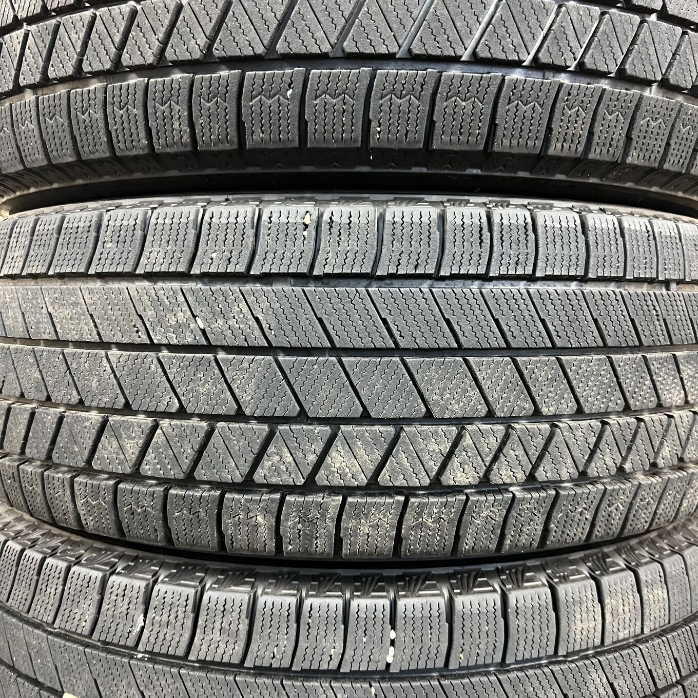 Bridgestone BLIZZAK VRX3 215/65 R16, фото 2
