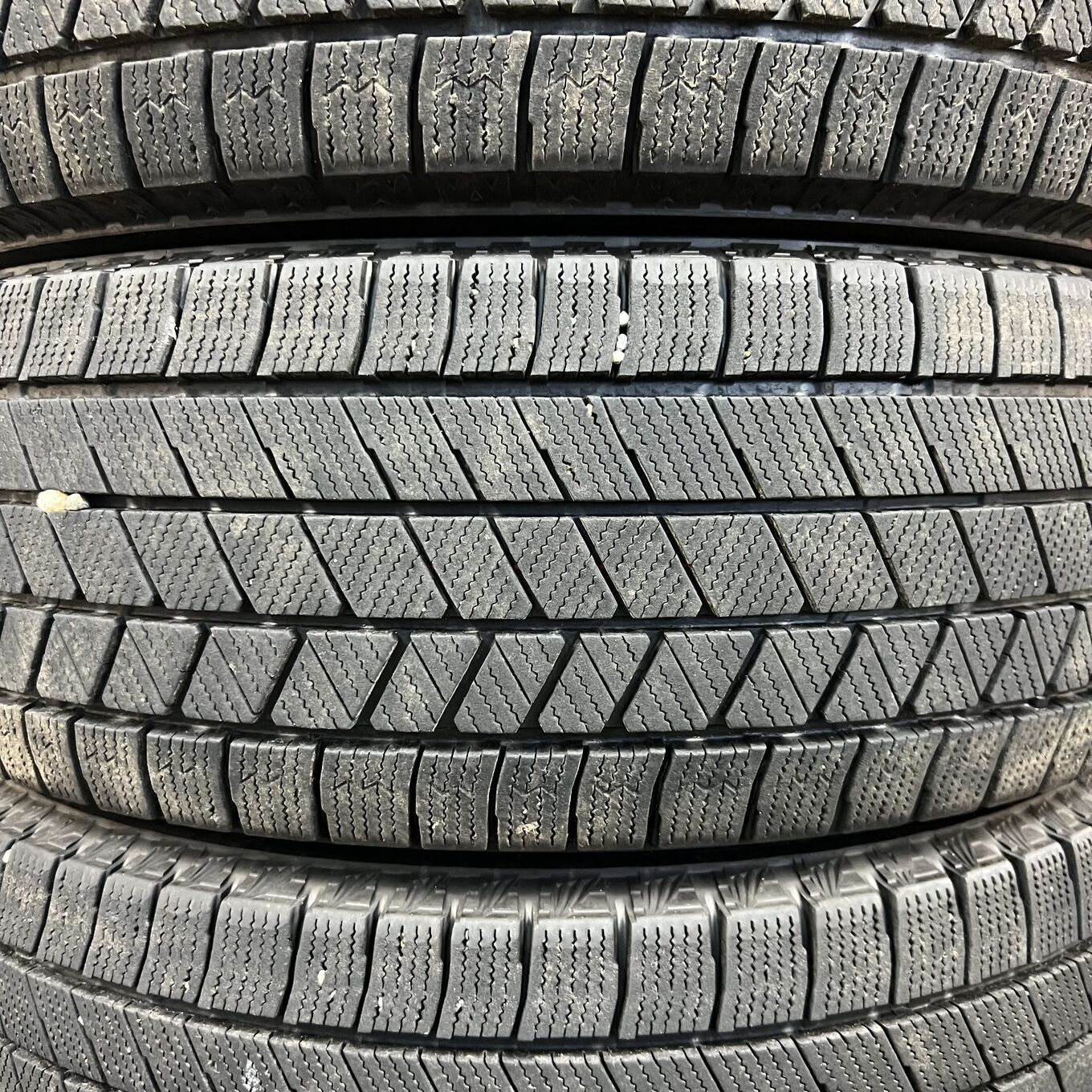 Bridgestone BLIZZAK VRX3 215/65 R16, фото 3