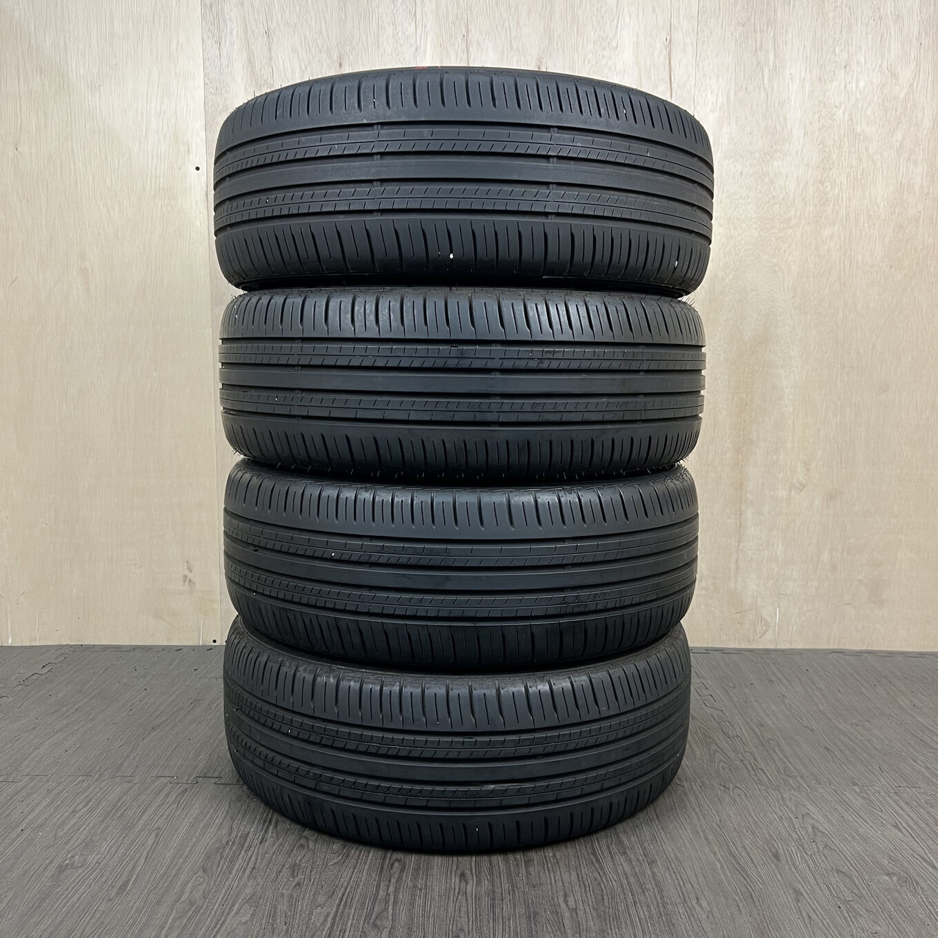 Dunlop ENASAVE EC300+ 215/50 R18, фото 5