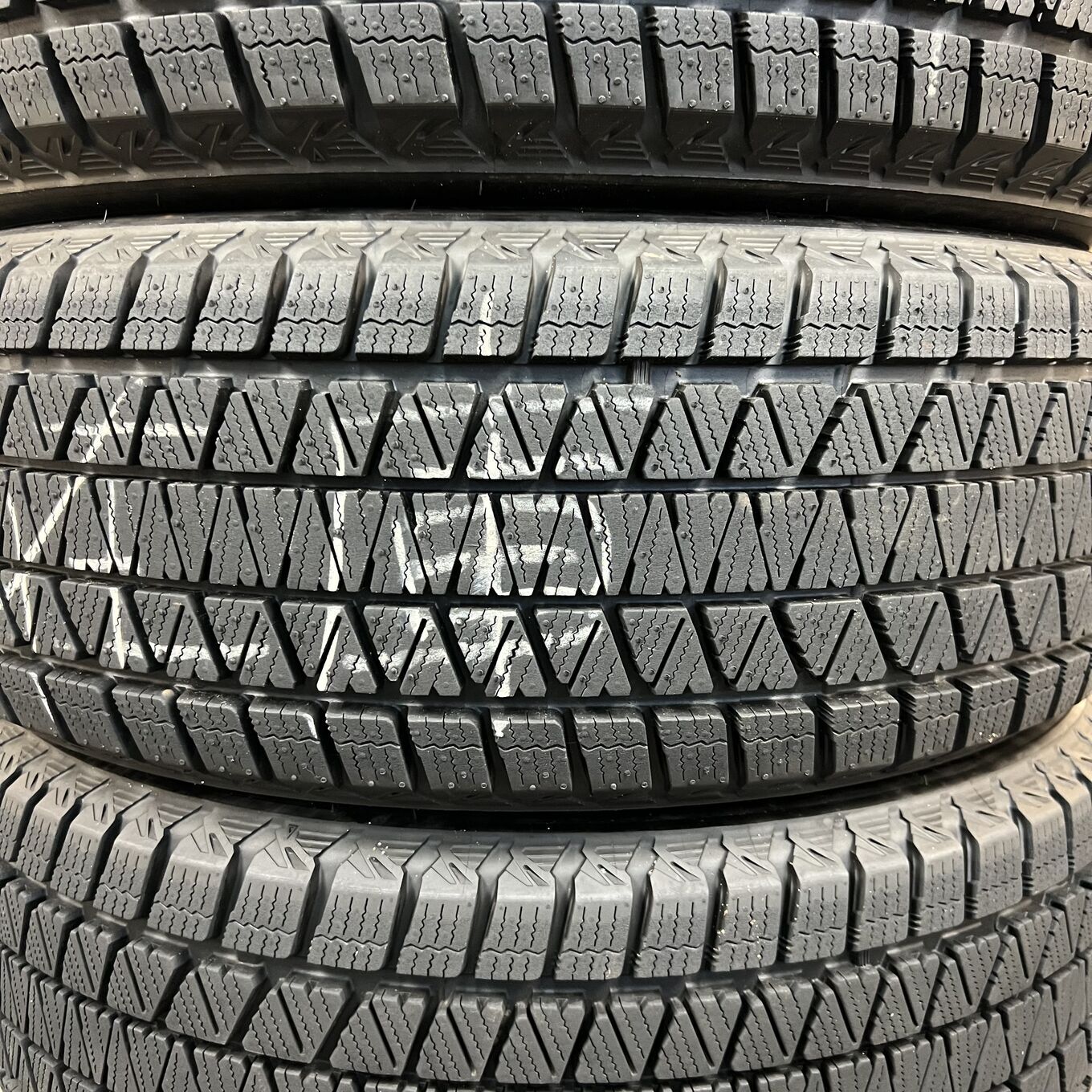 Bridgestone BLIZZAK DM-V3 235/60 R18, фото 3