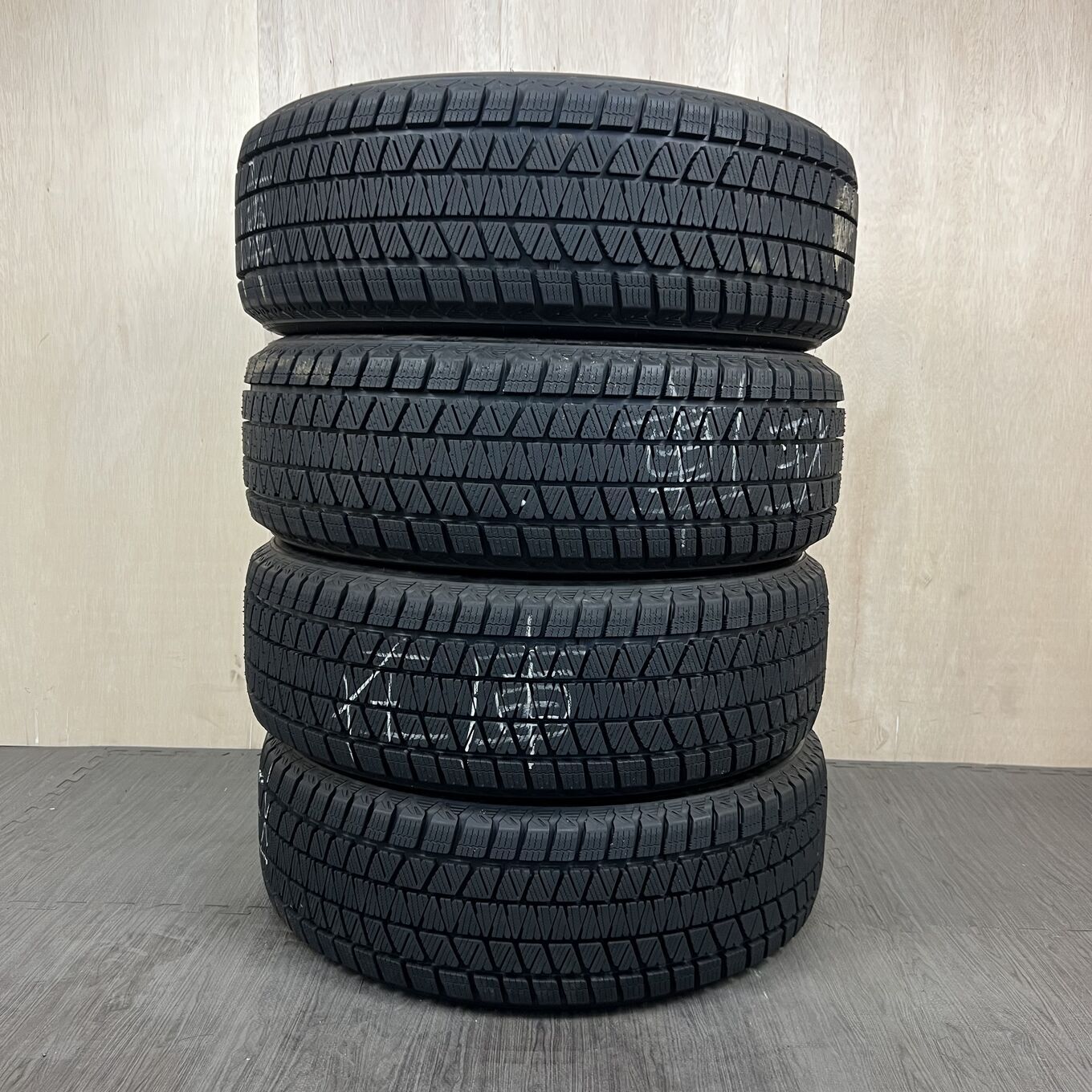 Bridgestone BLIZZAK DM-V3 235/60 R18, фото 5