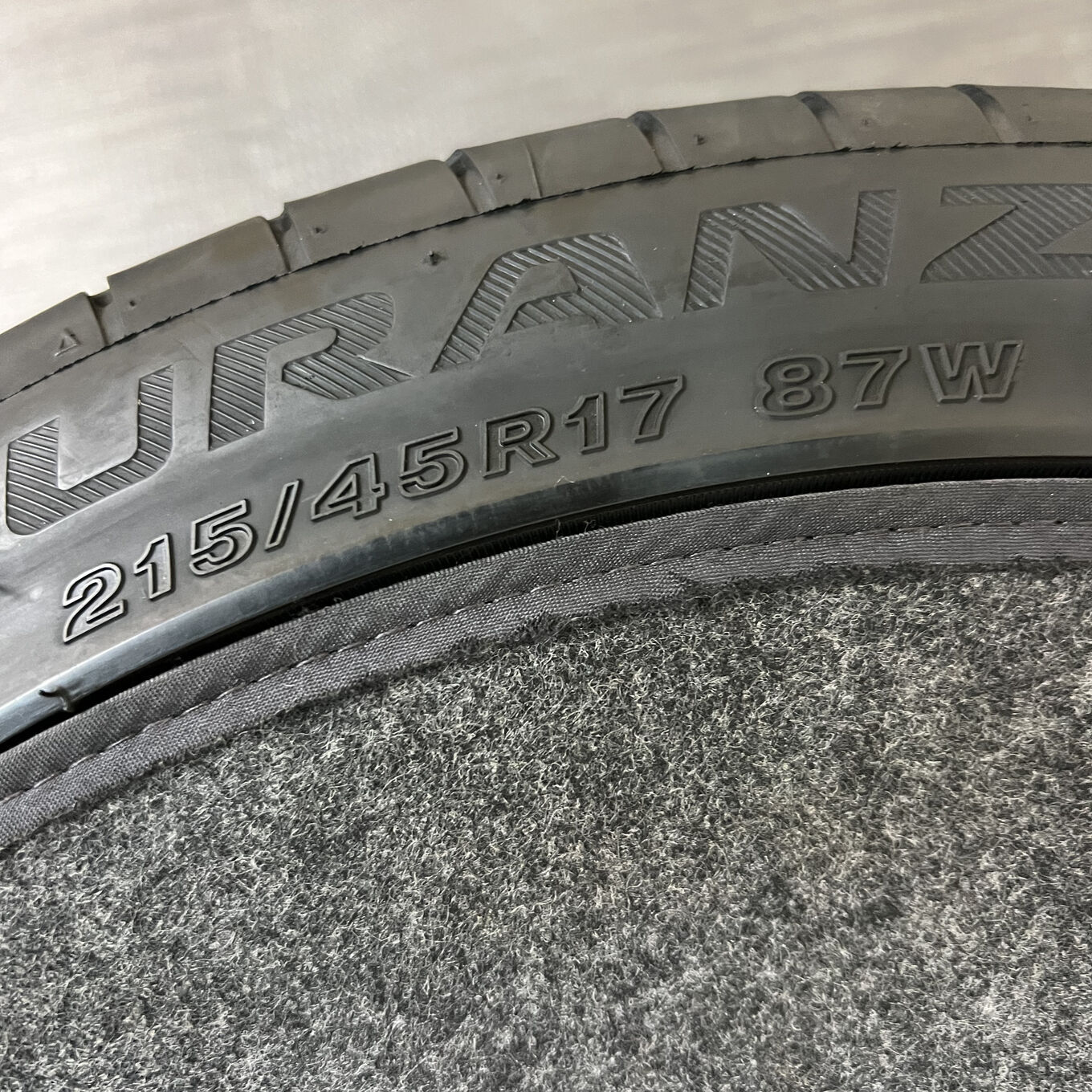 Bridgestone TURANZA T002 215/45 R17, фото 6