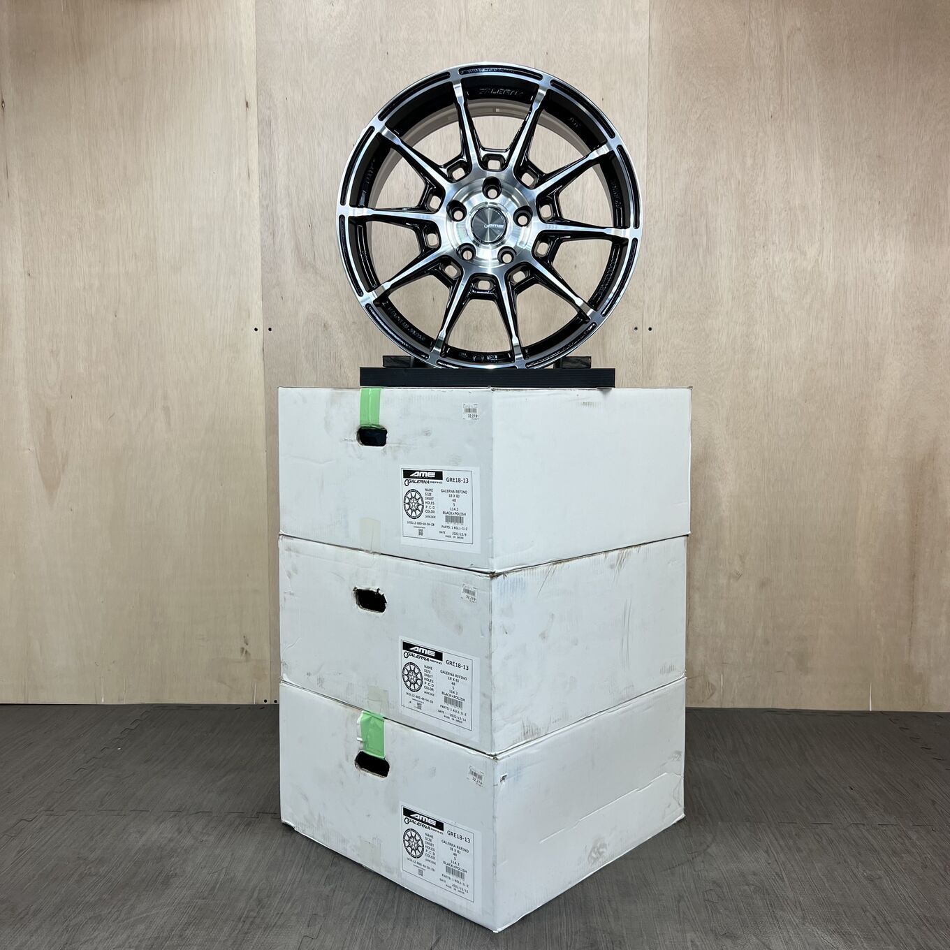 R18 8J ET48 5x114.3 GALERNA REFINA GRE18-13 — 84 200 ¥/комплект