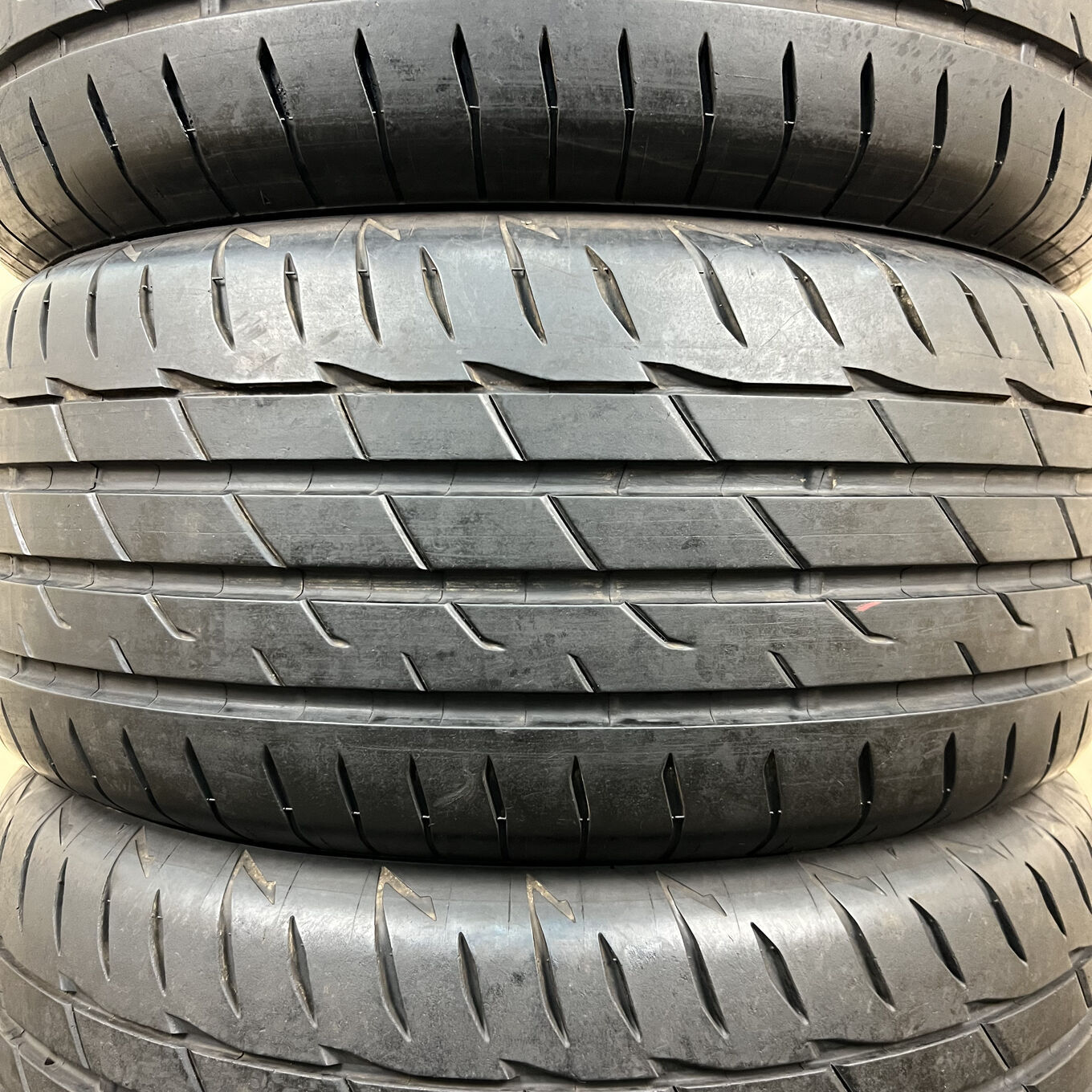 Bridgestone POTENZA ADRENALIN RE004 225/50 R16, фото 2