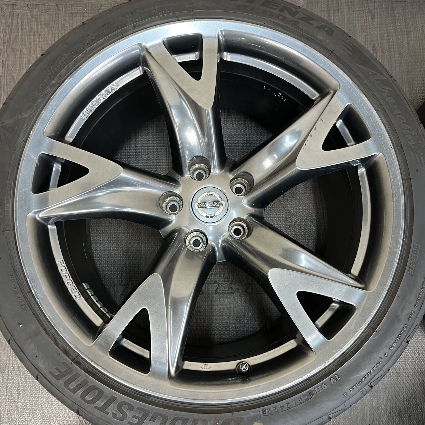FAIRLADYZ 370Z 40TH ANNIVERSARY R19 9J ET47 5x114.3, фото 2
