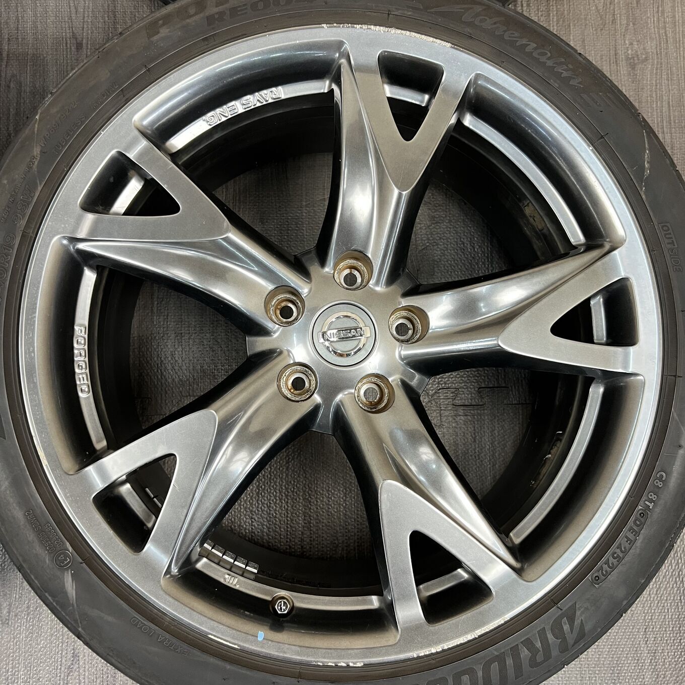 FAIRLADYZ 370Z 40TH ANNIVERSARY 245/40 R19, фото 4