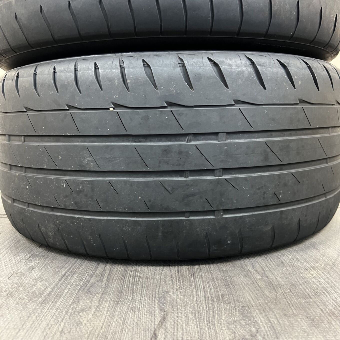 Bridgestone POTENZA ADRENALIN RE004 245/40 R19, фото 4