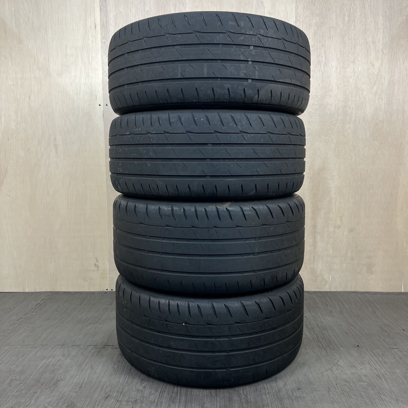 Bridgestone POTENZA ADRENALIN RE004 245/40 R19, фото 5