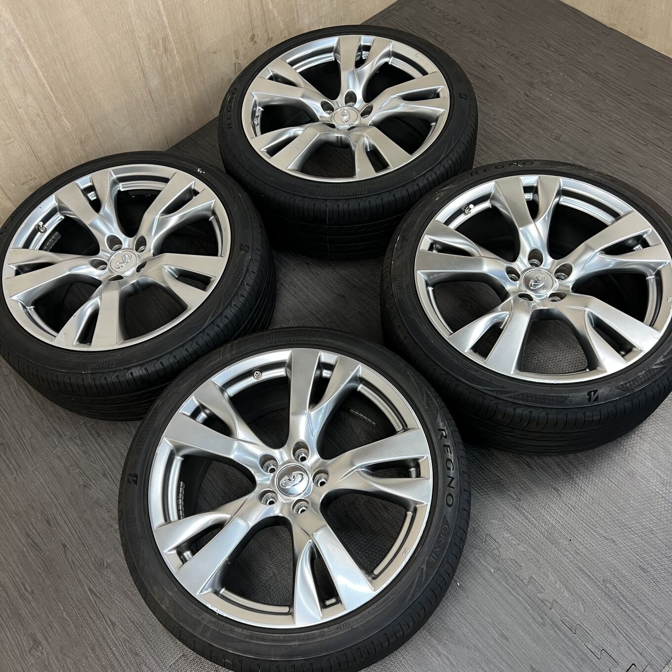 Bridgestone FUGA Y51 370GT 245/40 R20, фото 6
