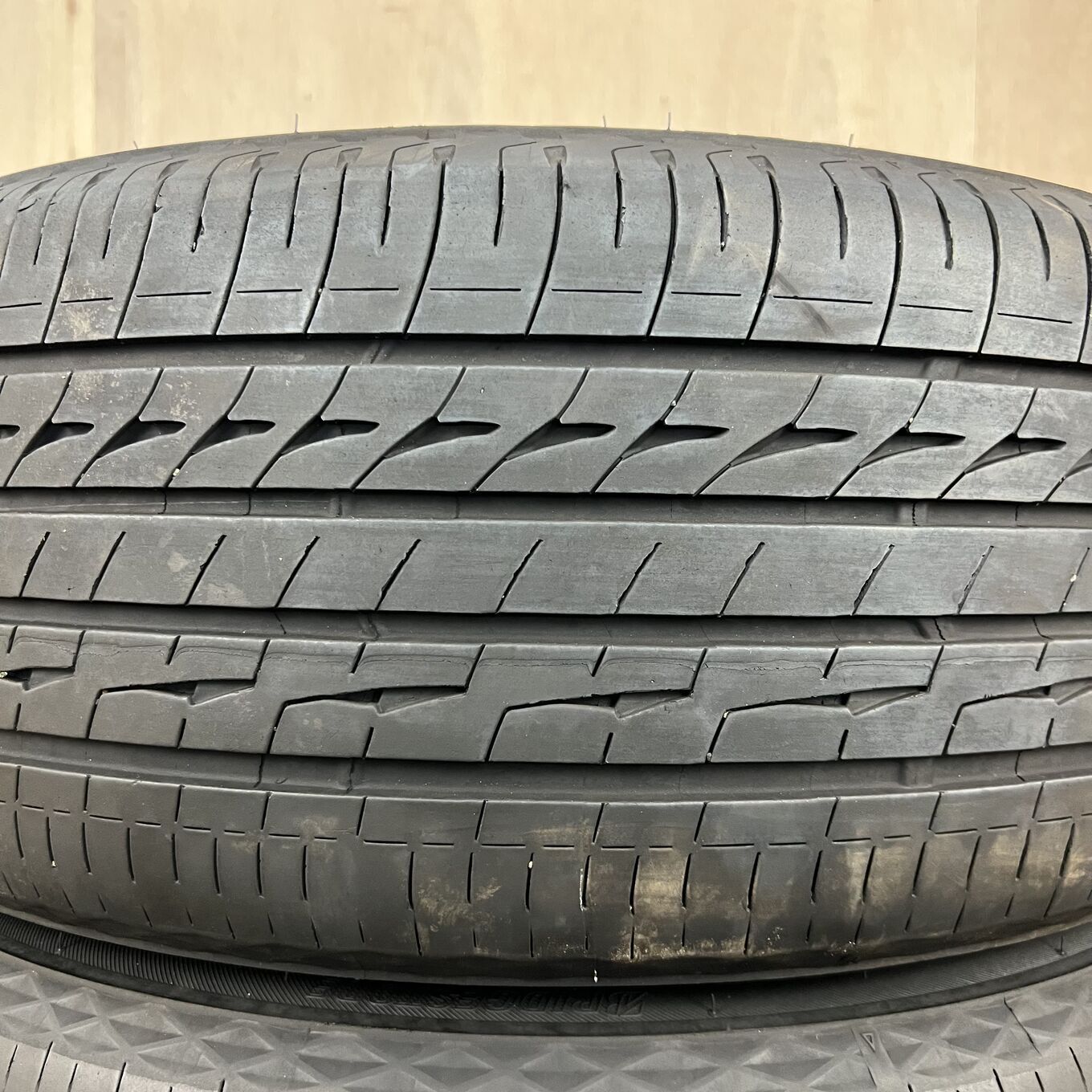 245/40 R20 Bridgestone REGNO GR-XII — 28 100 ¥/комплект