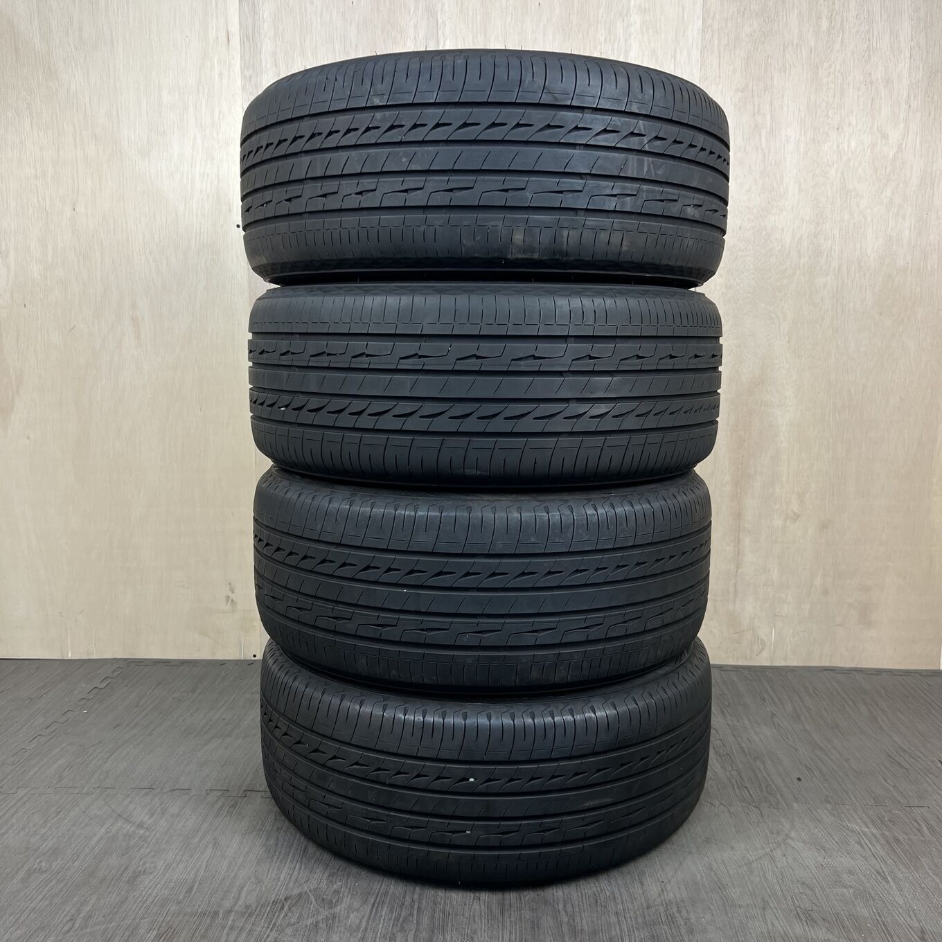 Bridgestone REGNO GR-XII 245/40 R20, фото 5