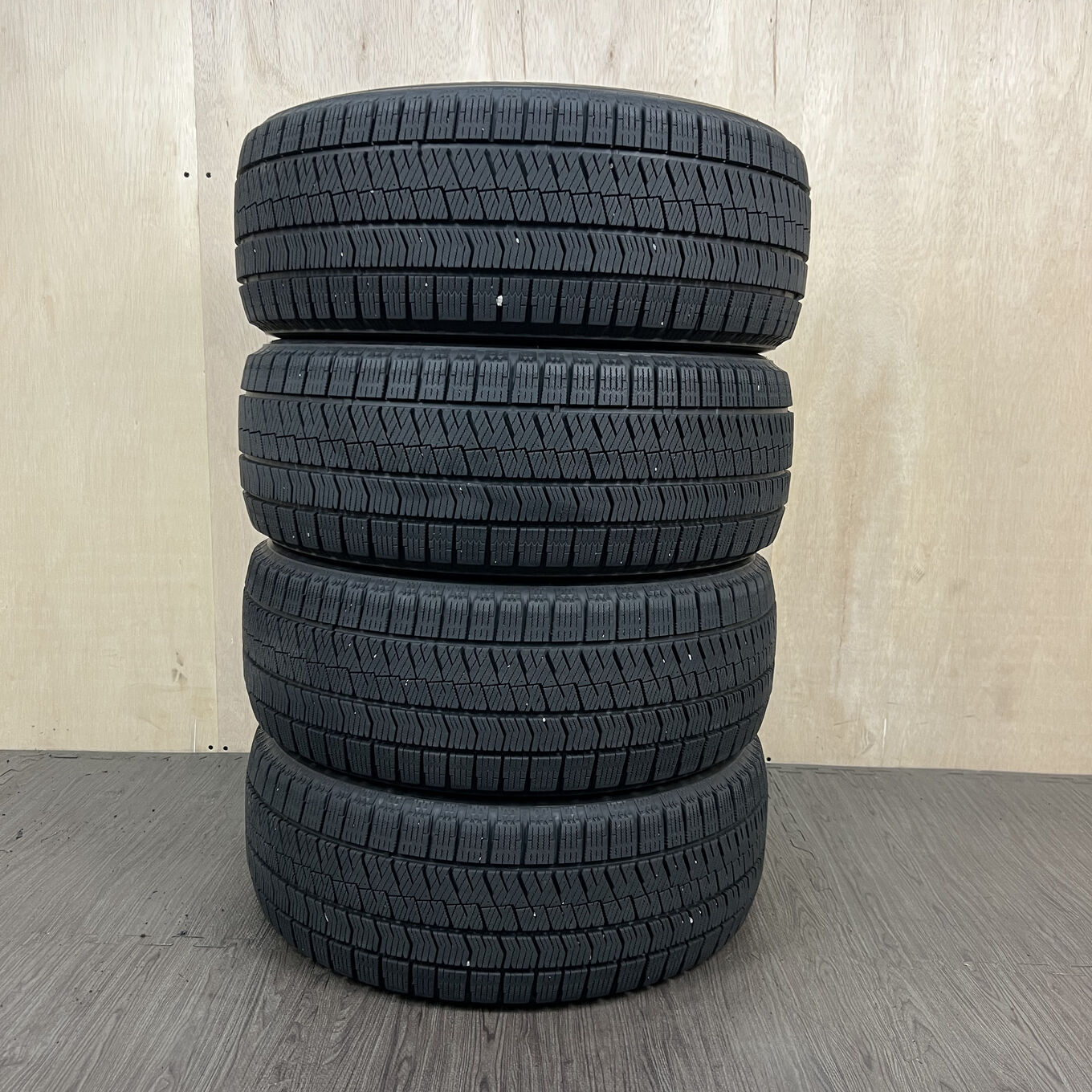 Bridgestone BLIZZAK VRX2 215/50 R17, фото 5