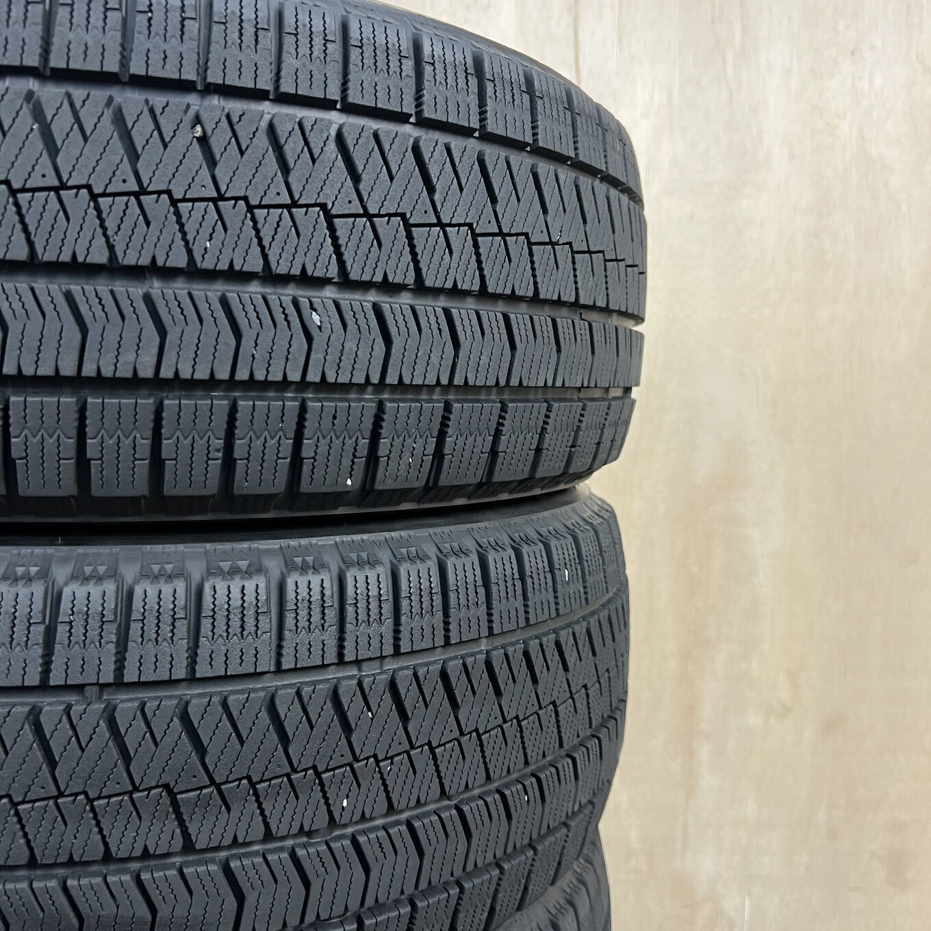 Bridgestone BLIZZAK VRX2 215/50 R17, фото 6
