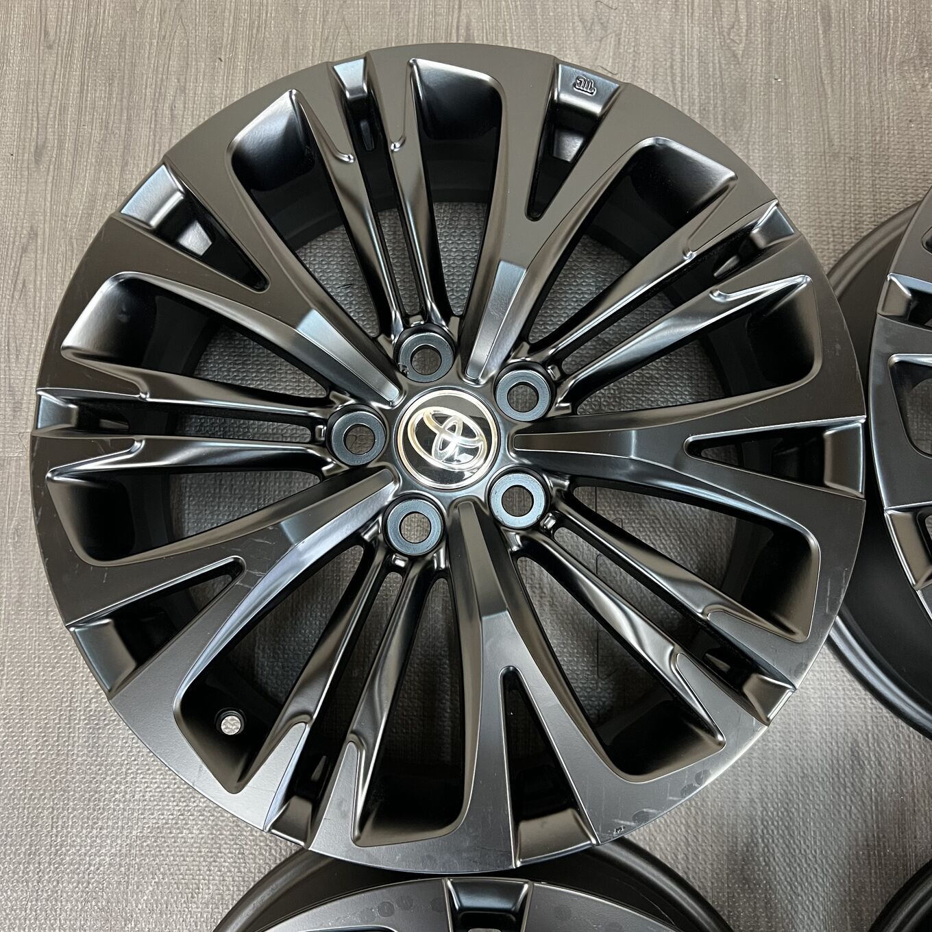 Toyo YARIS CROSS R18 7J ET50 5x114.3, фото 3