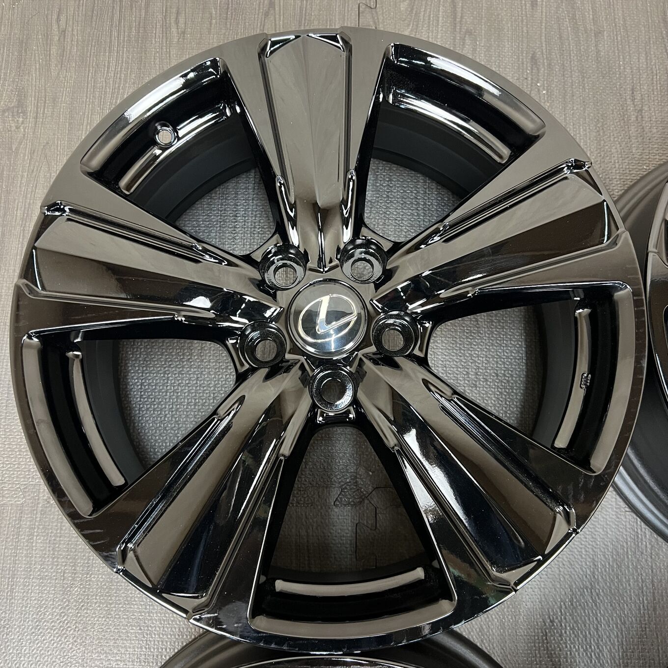 UX R18 7J ET45 5x114.3, фото 3