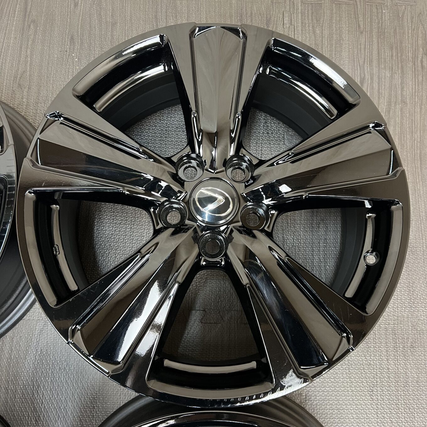 UX R18 7J ET45 5x114.3, фото 4