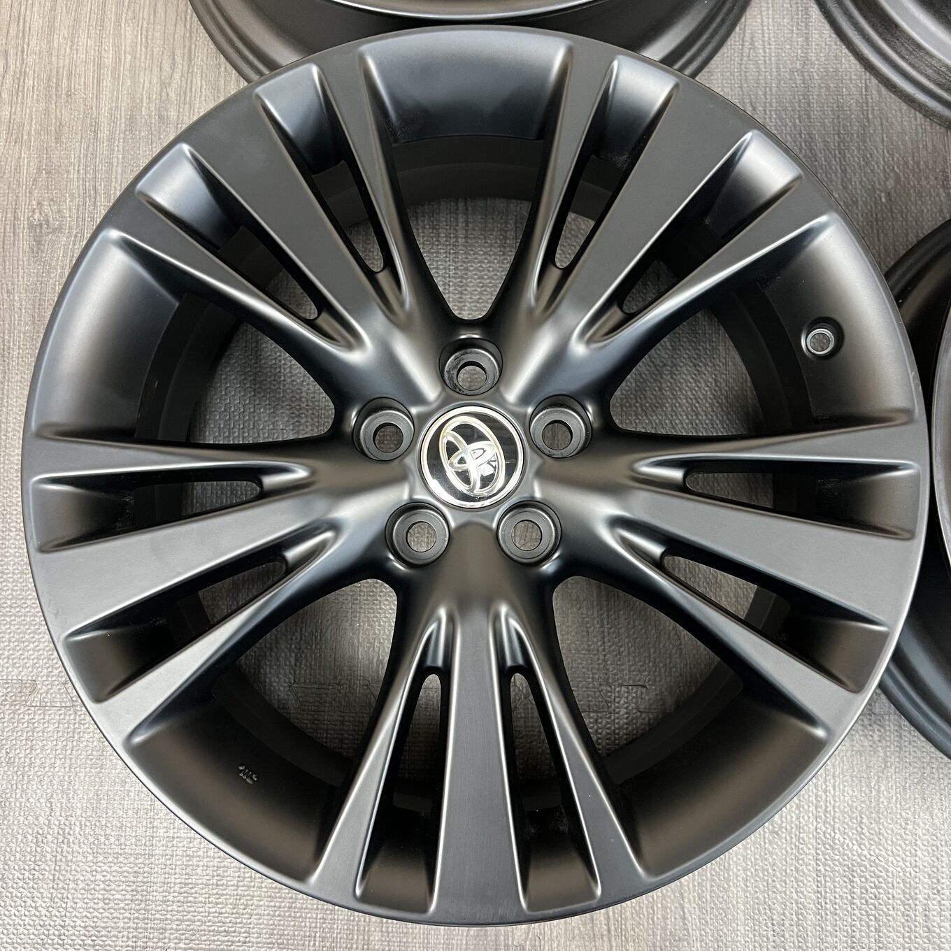 R19 7.5J ET35 5x114.3 RX — 68 000 ¥/комплект