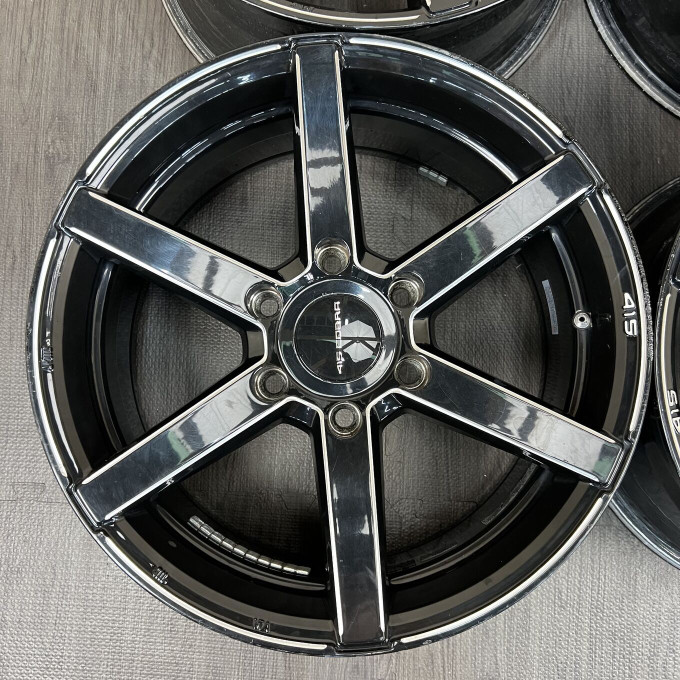 R18 8J ET38 6x139.7 415 — 59 500 ¥/комплект
