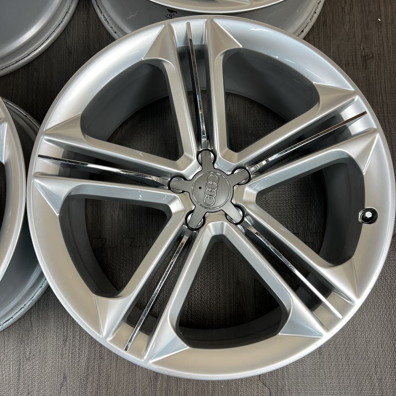 S8; R8 R21 9J ET35 5x112, фото 2