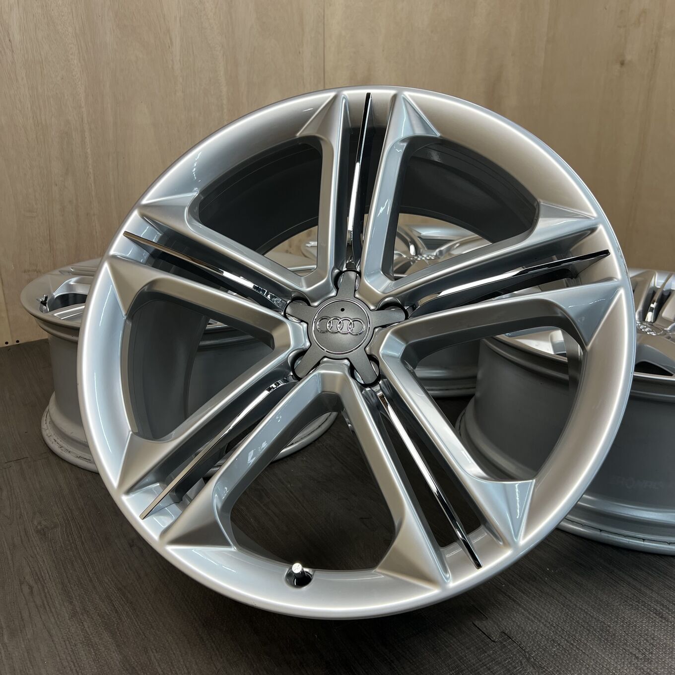 S8; R8 R21 9J ET35 5x112, фото 6