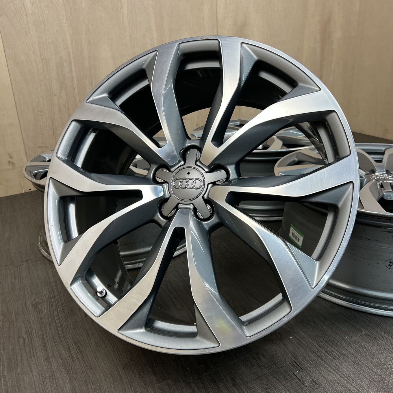 A6 R20 8.5J ET45 5x112, фото 6