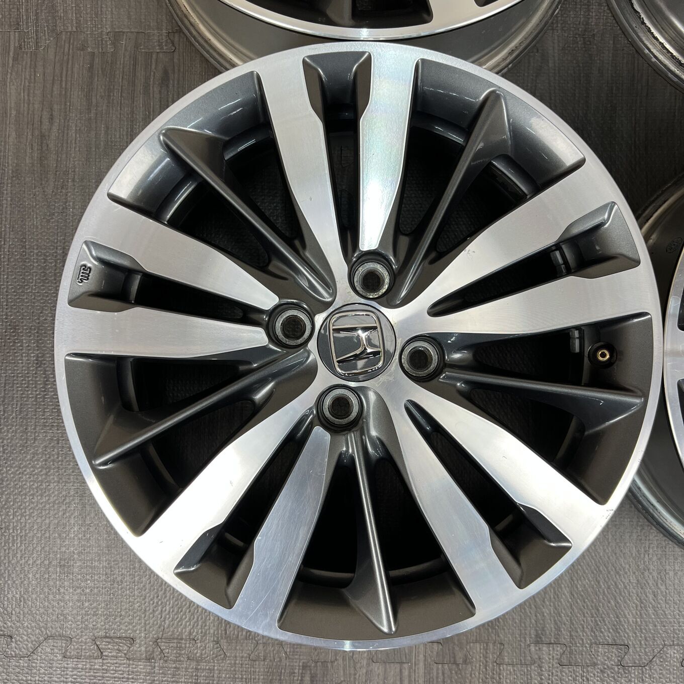 R16 6J ET53 4x100 FIT — 34 000 ¥/комплект
